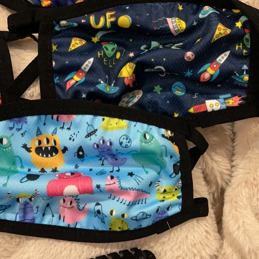 New set/5 kid’s Alien face masks